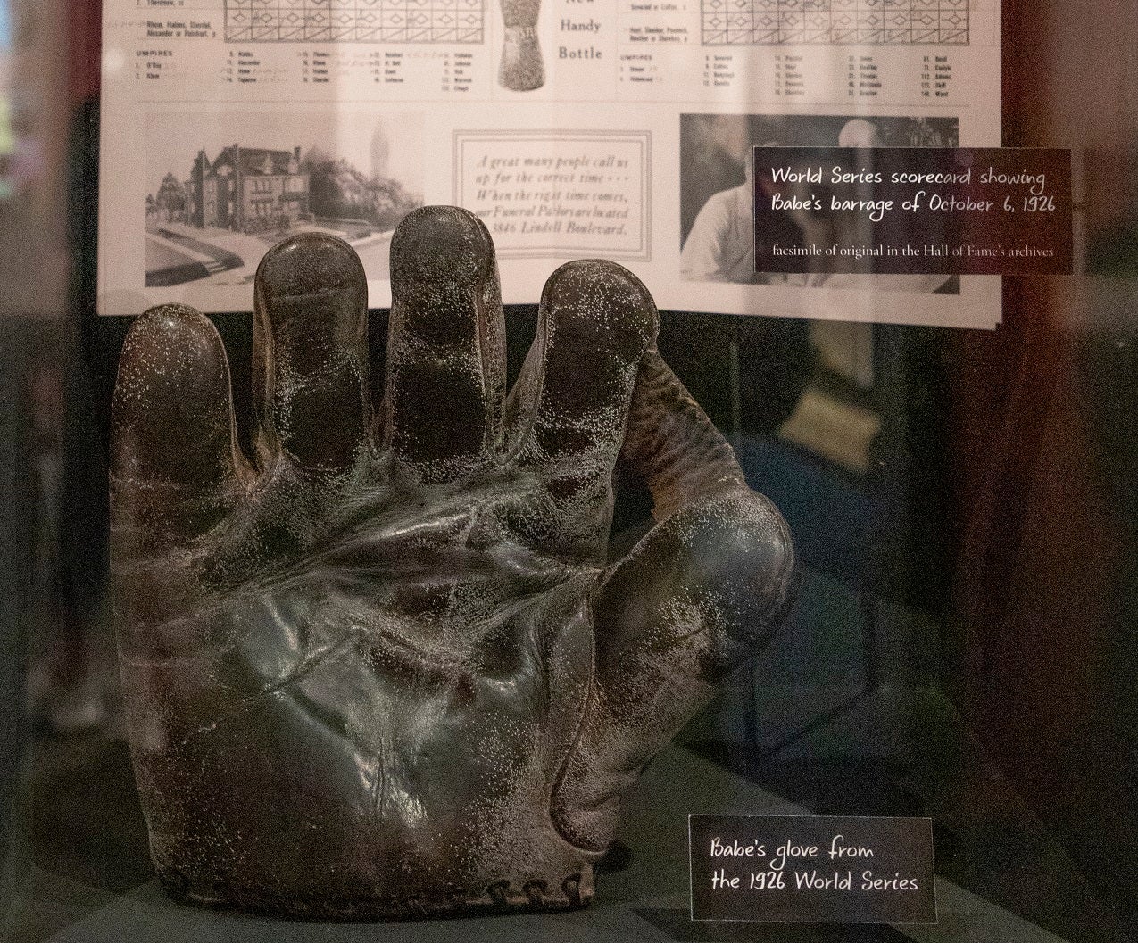 Ruth Glove